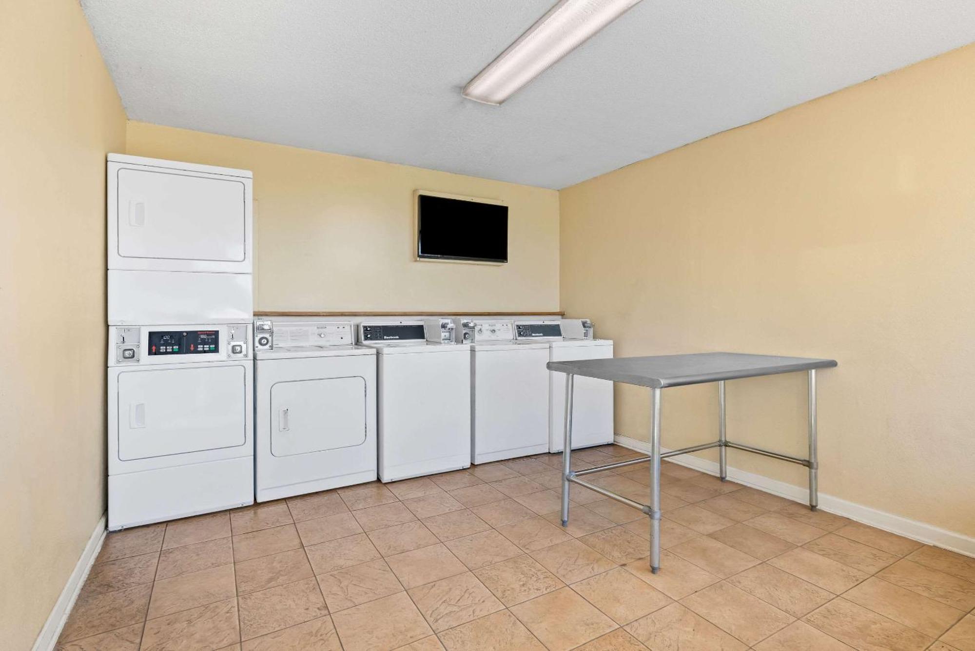 Quality Inn Morgan City Extérieur photo