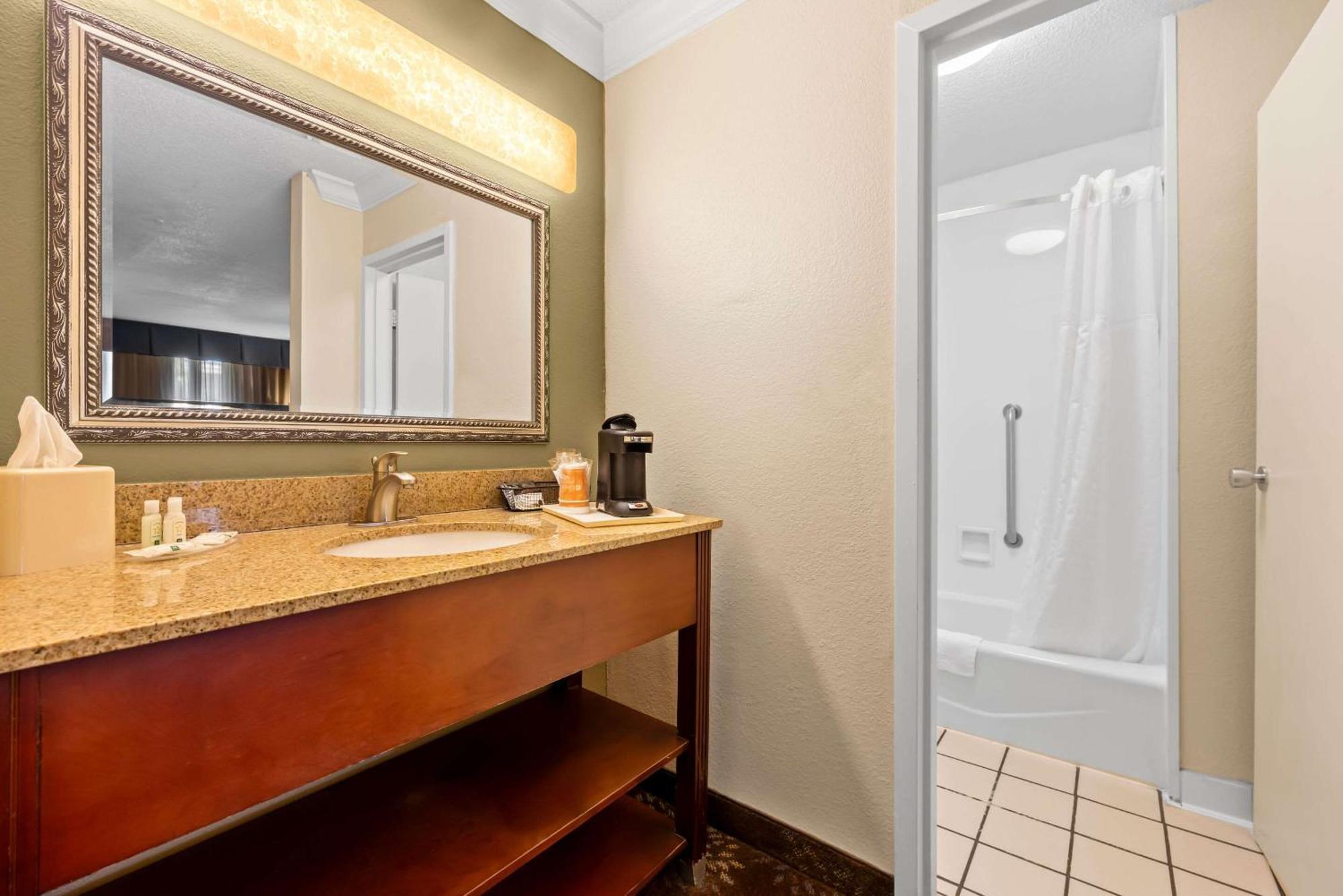 Quality Inn Morgan City Extérieur photo